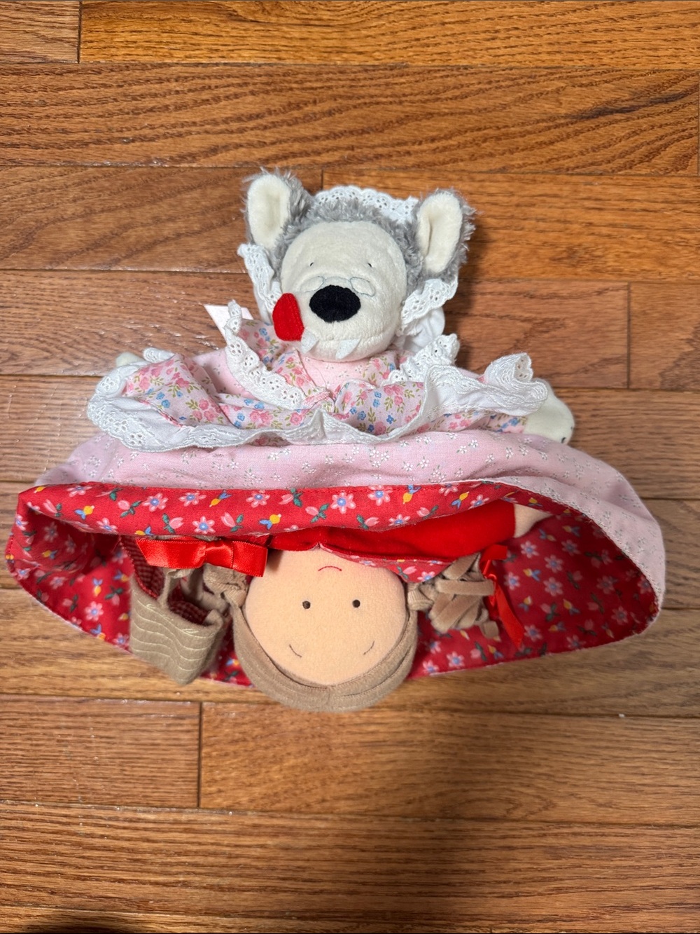 Topsy turvy little red riding hood 3-in-1 doll for storytelling 2002